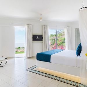 Pavillion Bungalow Double